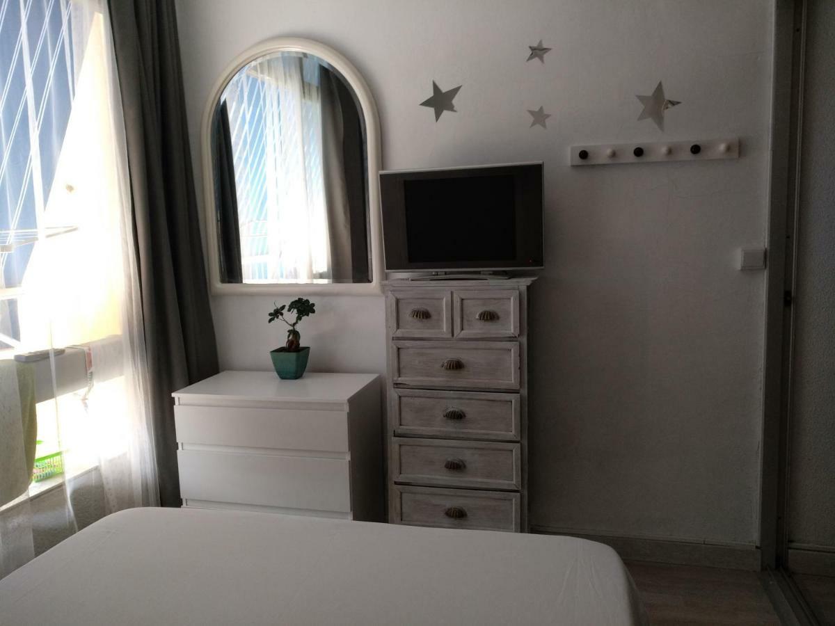 Moderno Apartamento Torremolinos Centro Apartment Luaran gambar